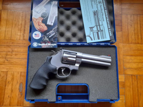 Revolver S&W 629 ClassIc, cañón de 5", perfecto estado estético y funcinal, precio 500 euros 02