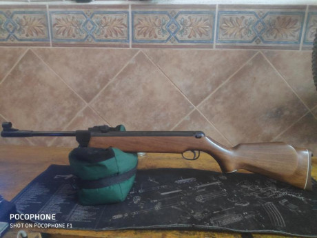 Lo dicho vendo Webley Vulcan calibre 6,35 , funciona a la perfección y tiene unos acabados y un peso espectaculares. 00