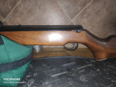 Lo dicho vendo Webley Vulcan calibre 6,35 , funciona a la perfección y tiene unos acabados y un peso espectaculares. 11