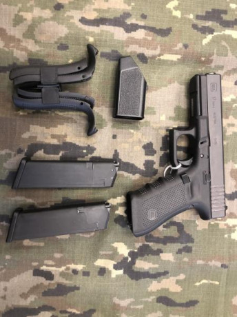 Hola pongo en venta esta pistola Glock 17 Gen 4 en calibre 9mm Parabellum.

El estado de la pistola es 00