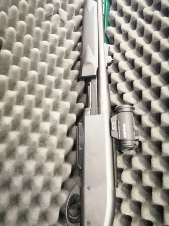 Muy poco uso,perfecto de fibra y mecanismos,incorpora un visor AIMPOINT MICRO H2 DE 2 MOA Y carril Weaver 11