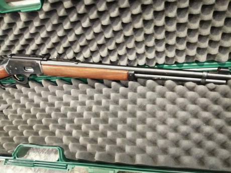 Se cambia por rifle de mi interes y similar valor de nuevo y estado, que mi arma.Incorpora carril Wever. 21