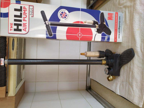 La comprado en Ibergrips hace 4 anos y la utilizado 3 veces. Cargo los cartuchos en el club y la tenido 01
