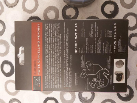 https://www.armas.es/foros/viewtopic.php?f=73&t=1115010

El sistema inteligente de auriculares "In-Ear" 10