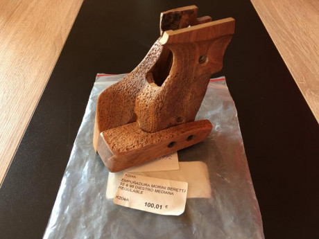 Empuñadura anatómica Morini para Beretta 92 para diestro.
Tamaño: masa mediana regulable.
Sin uso
Precio 00