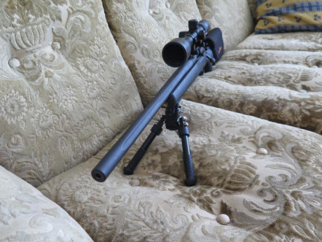 Se vende rifle táctico REMINGTON POLICE LTR  (ZURDO), precio 1400 euros. Cañón pesado y acanalado 51 cm. 01