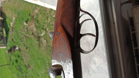 Hola, ha llegado a mis manos una paralela que quiero restaurar y no se exactamente quien es el fabricante 122