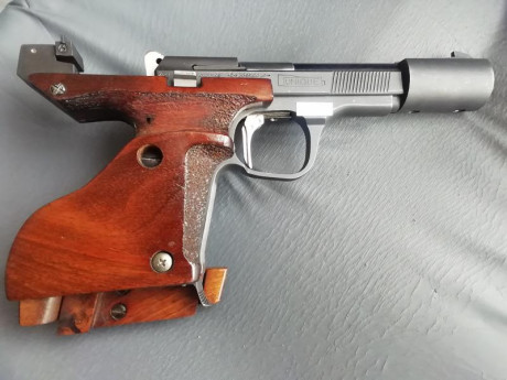 Por no usar se vende lote compuesto por revolver llama olimpico del 38sp/wc y pistola unique des 69 del 51