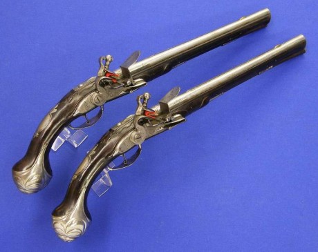 Voy a colocar unas fotos de un arma larga alemana de llave de mecha del siglo XVI. 40