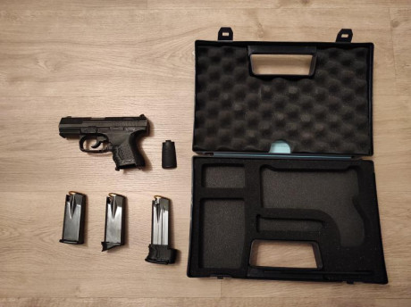 Hola busco alguna glock escucho ofertas. con licencia tipo A 20