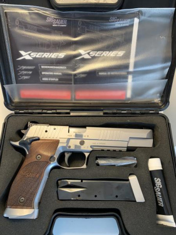 Vendo mi SIG SAUER X-Six P226 Classic. Una máquina de precisión en 9mm.
La serie Sig Sauer Classic se 00