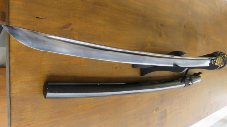 Vendo KATANA inox muy cuidada de Toledo con peana en perfecto estado, el filo es el original no se a utilizado 10
