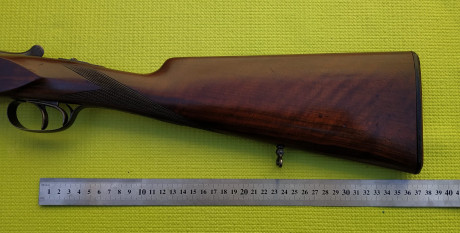Hola a todos, 

Pongo a la venta escopeta paralela de la casa AYA modelo 400 del año 1957, calibre 20/70.
 20
