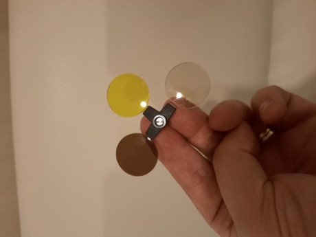 Buenas a todos,

Tal y como indico en el título pongo a la venta unos filtros de colores para las gafas 00