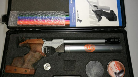 Excelente estado, comprada en 2019 . Precio 600€ 
Un arma de competición de bajo costo para los tiradores 01