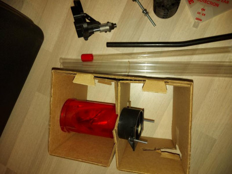 Muy buenas compañeros,

Vendo lee pro 1000 nueva a estrenar. 

No se ha montado nunca, esta en su caja 50