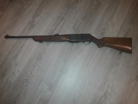 Buenas vendo rifle eternamente conocido browning bar II Safari  en calibre 30 06 pido por el 500 € 
mas 00