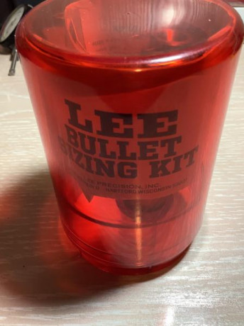 Kit LEE Sizing Bullets .429  ,sin estrenar ,el precio 25€ portes incluidos , 01