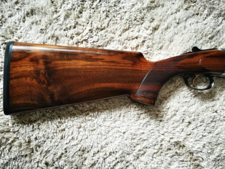 Vendo Beretta 687 DL ZURDO 

En muy buen estado, culata de Manolo, culatero de la Alberca para zurdo.

 12