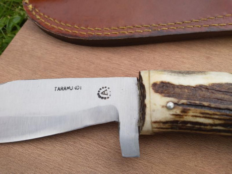 Muy buenas a todos.
  Vendo este excelente cuchillo de taramundi. En inox
De estilo rústico y con el cuño 10