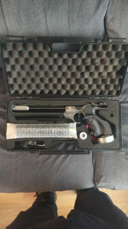 Se vende Hammerli AP 40 en perfecto estado con 3 botellas pcp, 500 €, es de un amigo del club de tiro, 01