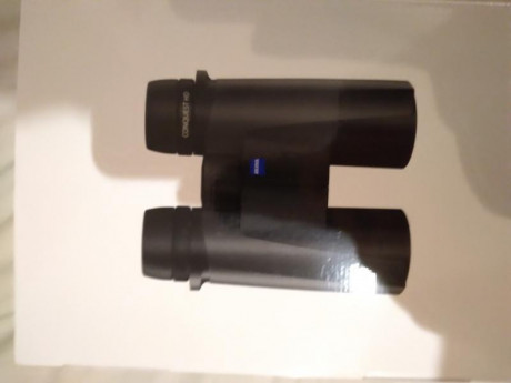 Buenas, se venden prismaticos zeiss conquest hd de 10x42 nuevos, recogidos hoy de la armeria. Los vendo 00
