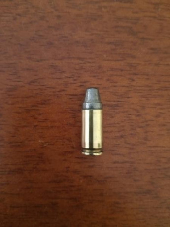 Hola,
Me salta la duda si en la recarga del 9mm Parab. es conveniente o no crimpar el cartucho, siendo 80