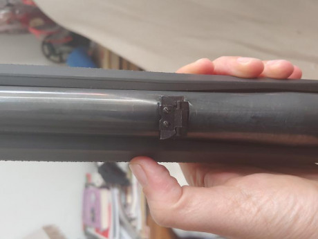 Vendo rifle Santa Barbara Deluxe calibre 300 Win Mag. Culata Hogue y bases Warne.  Se realizan envios 102