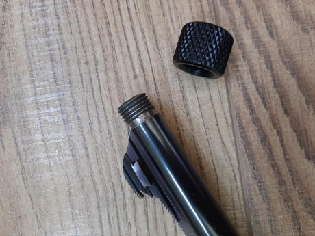 Buenas a todos,
Pongo a la venta está magnífica carabina del 22LR de la marca WEATHERBY-BERETTA, una de 02