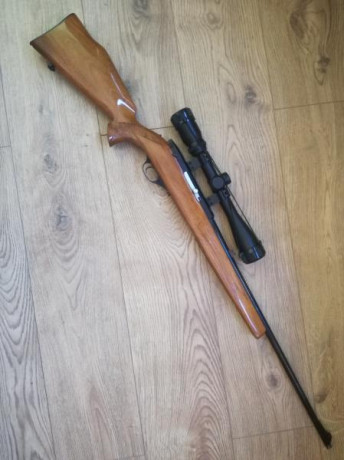 Buenas a todos,
Pongo a la venta está magnífica carabina del 22LR de la marca WEATHERBY-BERETTA, una de 00