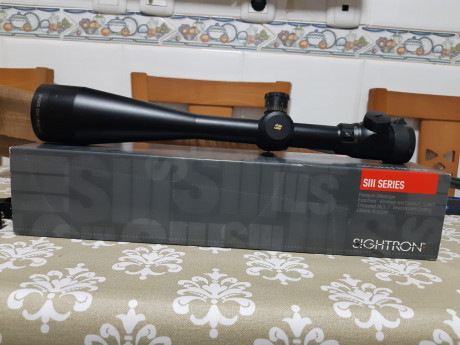 Se vende este magnífico visor sightron s3 con punto dot flotante  con muy poco uso precio del visor 900e 00