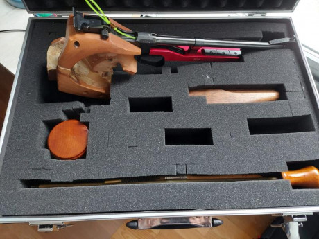 Un compañero del club vende una Toz 35 impoluta con cacha Morini retocada en talla L original y ajustada 10