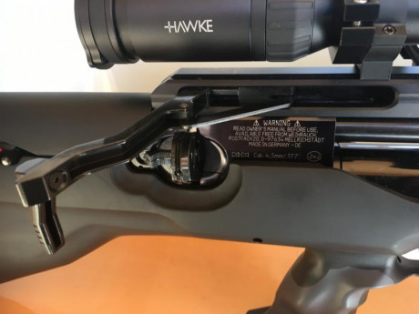 VENDO CARABINA WEIHRAUCH HW 100-BPK/600 BULLPUP con cañon de 600mm. macizo, calibre 4,5 . comprada nueva 10