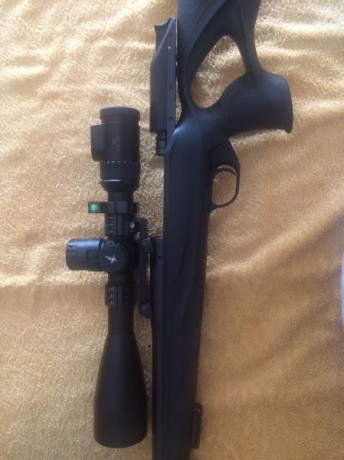 Blaser R8 Long Range
Calibre 338 lapua mag
Caño 19mm 
Freno blaser dual brake
Gatillo a 600g
Rail picatini 02