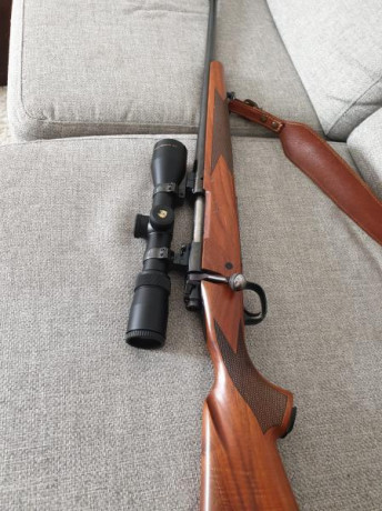 Vendo conjunto de armas y accesorios por dejar de cazar.
El conjunto incluye:

-Rifle Winchester MOD-70 11