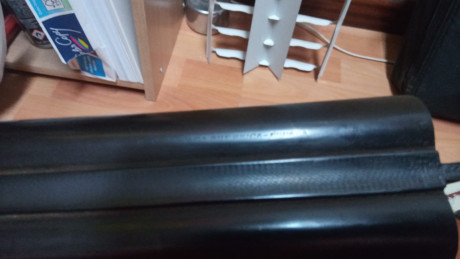 Hola un amigo me pide que le ponga a la venta una escopeta paralela de perrillos esta pavonada y muy bien 00