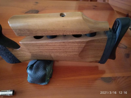 Se vende carabina Walther modelo CG 90 de calibre 4.5 está en Collado Villalba su precio 550 € más portes 00