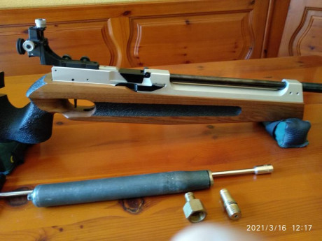 Se vende carabina Walther modelo CG 90 de calibre 4.5 está en Collado Villalba su precio 550 € más portes 10