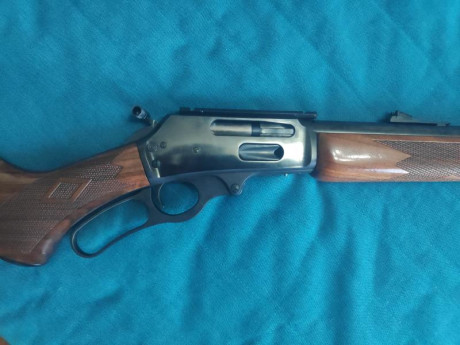 Se vende rifle Marlin calibre 444. 
Lleva los siguientes accesorios:  cantonera limbsaver para amortiguar 00