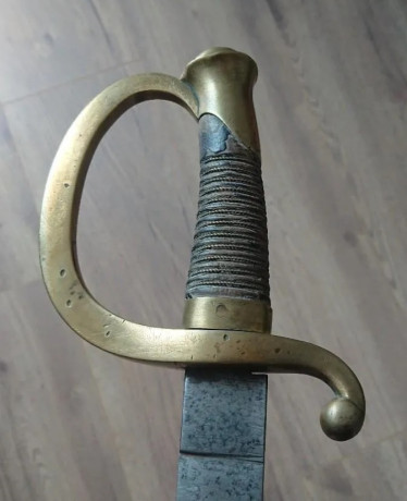 Vendo un Sable español para artillero a caballo, modelo 1862. Se trata de un modelo escaso, y más en su 12