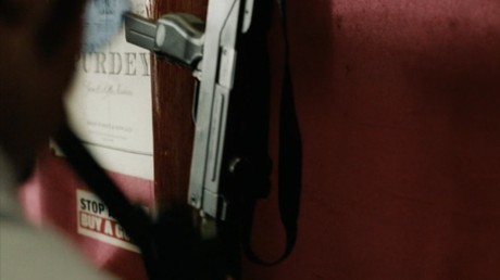 Compañeros,

En vista de las ganas de algunos (Elcafe, Wilcow, Vrakk, etc) por adivinar armas de películas 50