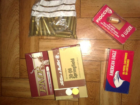 Se venden vainas de 1 disparo.
calibre 30-06, de Sellier b., PMP, WW. Remington...30 cts
 Cantabria vaines.jpg 00