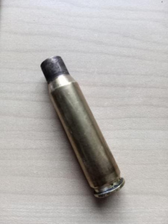 Hola, necesito ayuda con unos cuellos sucios que me quedan tras disparar recargas del 308 con 175Fmj y 01