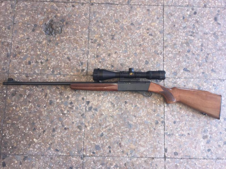 Un amigo vende esta Carabina cal 22 con visor Gamo Sporter 3-9x50 con 2 cargadores de 10 cartuchos ,esta 01