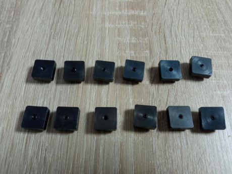 Buenas,
Se vende 12 pesos de 10gr.  la unidad, casi sin uso.
Son para pistolas Steyr LP10 y LP50.

Se 01