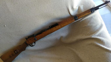 Buenas, un amigo que está vaciando su armero, me pedido que ponga a la venta un raro fusil Mannlicher-hungaro 12