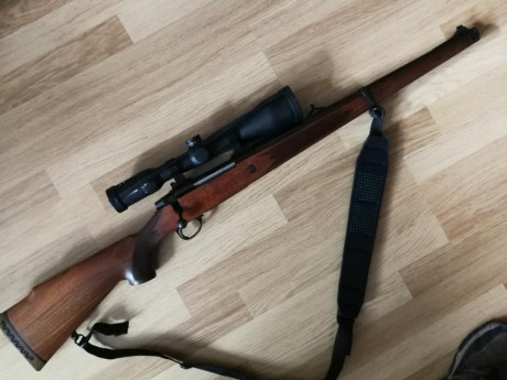 Hola.

Vendo por exceso de armas , rifle Sako AIII Stutzen en calibre 270 Win. Monturas Picatinny que 12