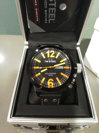 Twsteel TW Steel CEO Canteen impecable, pila nueva puesta el 21 diciembre. factura el Corte Inglés de 02