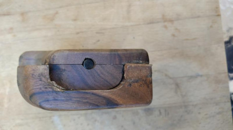 Vendo culata adaptable revólver, precio 75 euros.
Portes a cargo comprador 02