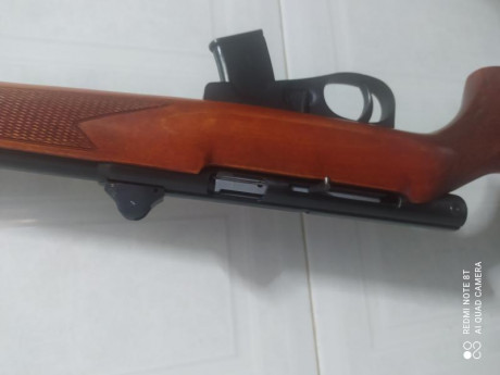 Vendo carabina marca TOZ semiautomática en perfecto estado tres cargadores 1 de 10 y 2 de 5
200€, más 00